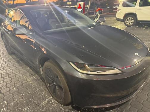 2025 Tesla Model 3 Long Range