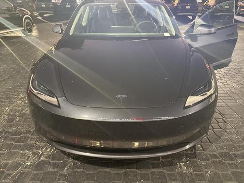 2025 Tesla Model 3 Long Range