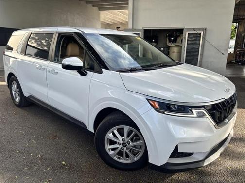 2023 Kia Carnival LX