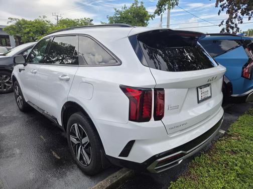 2023 Kia Sorento S