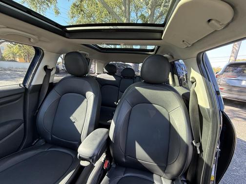 2017 MINI Hardtop Cooper