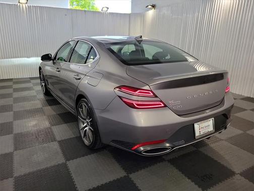 2025 Genesis G70 2.5T RWD