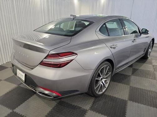 2025 Genesis G70 2.5T RWD