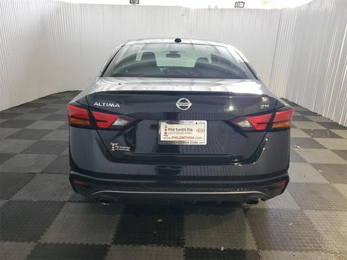 2020 Nissan Altima SR FWD
