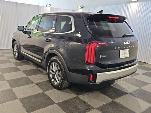 2024 Kia Telluride LX