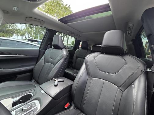 2022 INFINITI QX60 SENSORY
