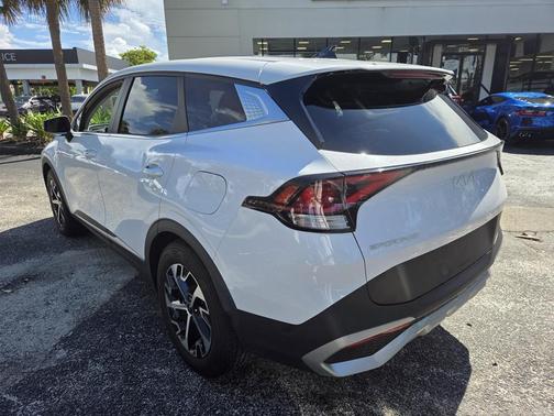 2024 Kia Sportage EX