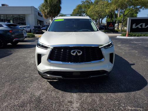 Majestic White 2023 INFINITI QX60 SENSORY