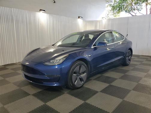 2018 Tesla Model 3 Long Range