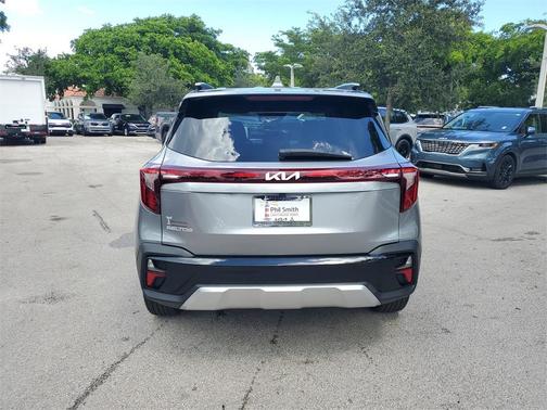 2024 Kia Seltos EX
