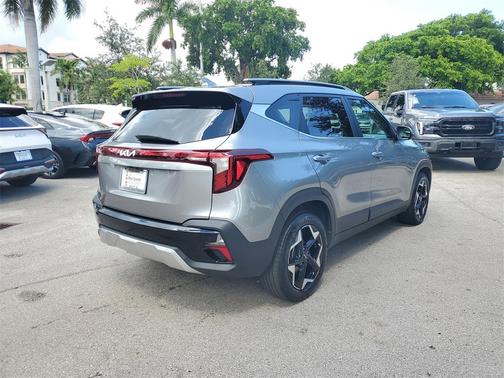 2024 Kia Seltos EX