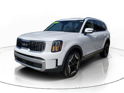 Glacial White Pearl 2024 Kia Telluride EX