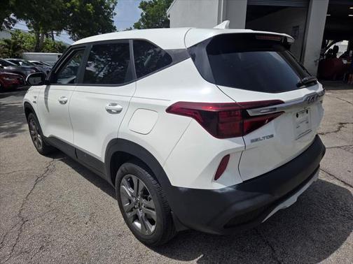 2023 Kia Seltos LX