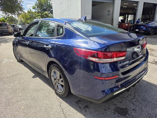 2020 Kia Optima LX
