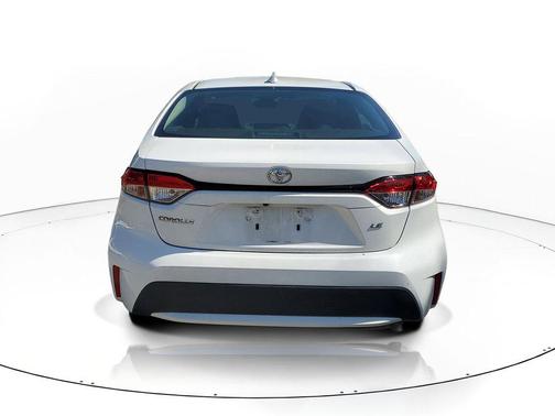 Super White 2020 Toyota Corolla LE