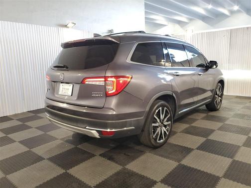 2020 Honda Pilot Touring 8-Passenger