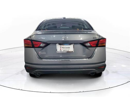 2021 Nissan Altima SR FWD