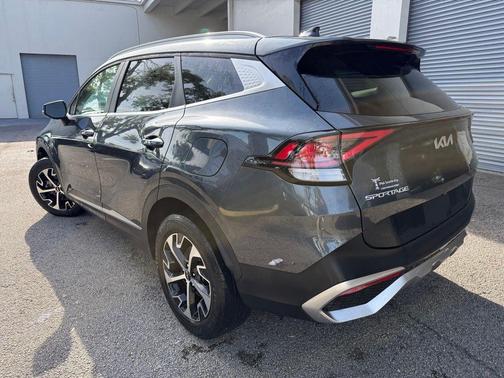Gravity Gray 2024 Kia Sportage Hybrid EX