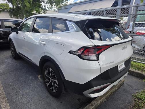 2024 Kia Sportage EX