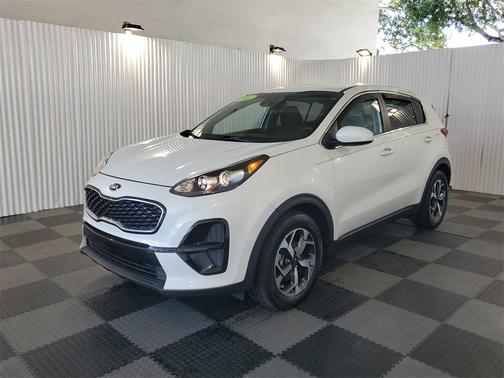 2022 Kia Sportage LX