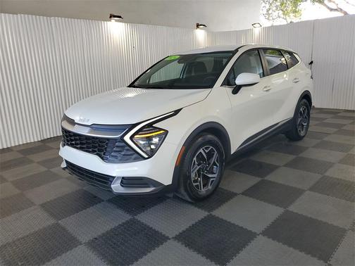 2024 Kia Sportage LX