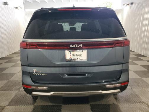2024 Kia Carnival SX