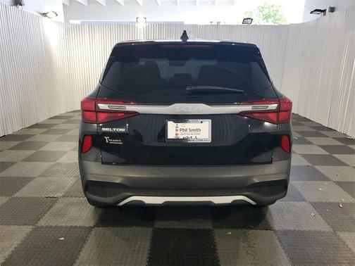 2023 Kia Seltos LX