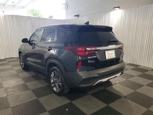 2023 Kia Seltos LX