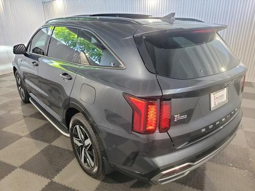 2022 Kia Sorento EX