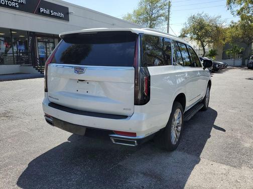 2023 Cadillac Escalade Premium Luxury