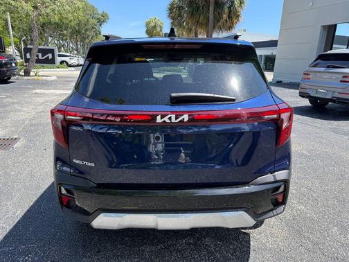 Dark Ocean Blue 2026 Kia Seltos EX