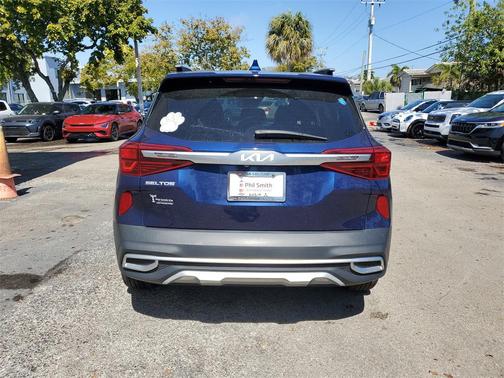 2023 Kia Seltos EX