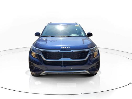 2023 Kia Seltos EX