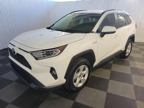2021 Toyota RAV4 Hybrid XLE