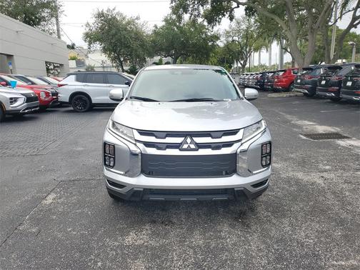 2025 Mitsubishi Outlander Sport SE