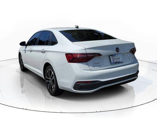 Pure White 2024 Volkswagen Jetta 1.5T Sport