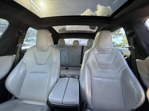 2016 Tesla Model S 75D