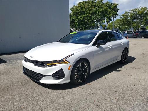 2022 Kia K5 GT-Line
