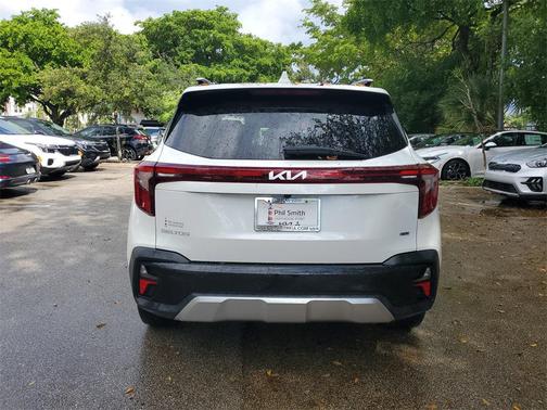 2024 Kia Seltos EX