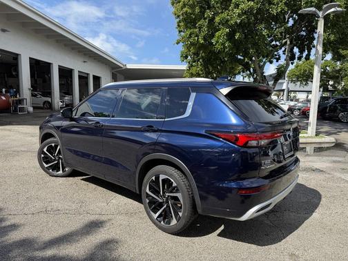 2022 Mitsubishi Outlander SEL 2.5 2WD