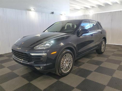 2017 Porsche Cayenne S