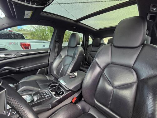 2017 Porsche Cayenne S