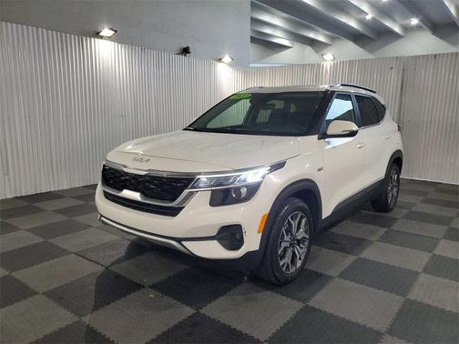 2022 Kia Seltos EX