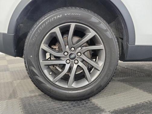 2019 Land Rover Discovery Sport SE