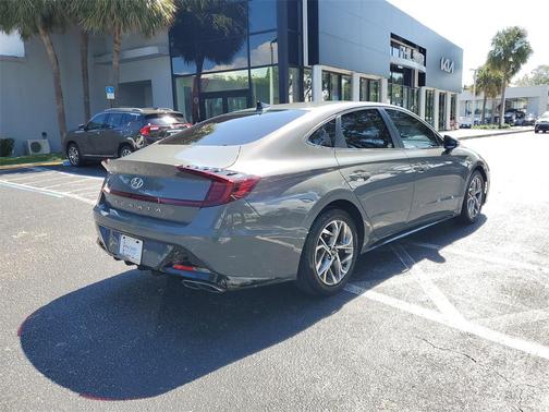 2021 Hyundai SONATA SEL