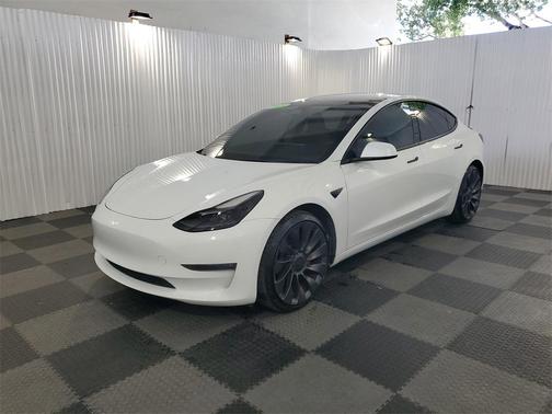2023 Tesla Model 3 Performance