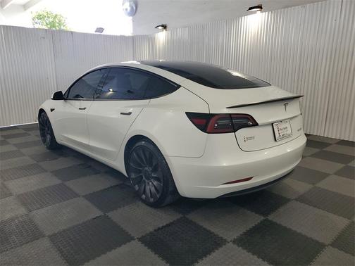 2023 Tesla Model 3 Performance