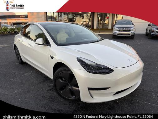 2022 Tesla Model 3 Long Range