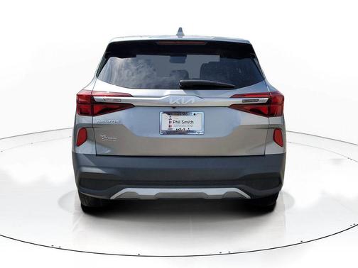 Steel Gray 2023 Kia Seltos LX