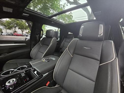 2025 Cadillac Escalade Sport